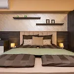 Daire Warm And Spacious 1br - Brownie *