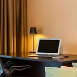 Warm And Spacious 1br - Brownie Daire *