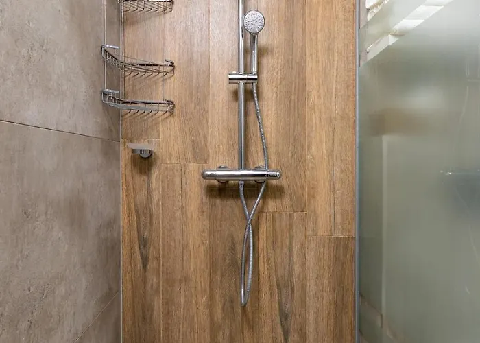 アパート Warm And Spacious 1br - Brownie