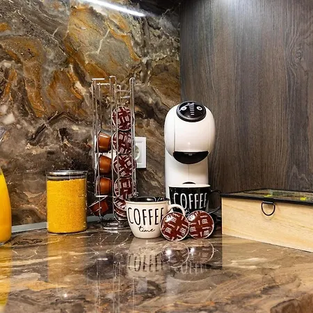 Apartment Warm And Spacious 1br - Brownie *