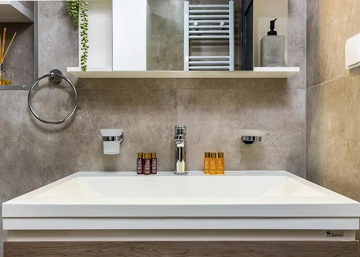 Apartment Warm And Spacious 1br - Brownie *